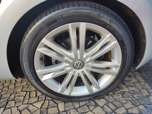 Imagem 5 de 10 de Volkswagen Golf 1.4 Tsi Highline 16v Gasolina 4p