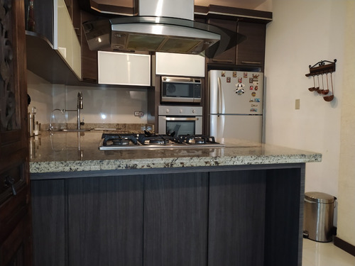 Imagen 5 de 13 de Townhouse En Venta En Urb. El Piñal, #23-13132. More 04145981129