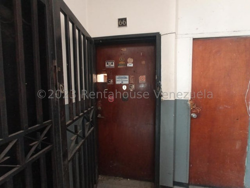 Imagen 3 de 6 de Oficina En Alquiler Centro De Caracas 23-18942 Lr 04122183486