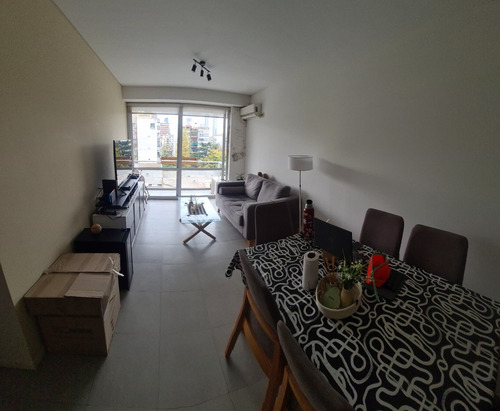 Dorrego 2400 Y Av. Cabildo. Torre Hollywood. Piso 6 Al Frente Con Vista Abierta. 2 Ambientes. 53 M2. Balcón Corrido Cochera Fija Y Cubierta. Amenities: Pileta Con Deck. Solarium. Terraza Con Parrilla.