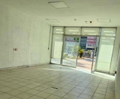 Local En Renta En Planta Baja En 5 De Febrero, Querétaro, Querétaro.