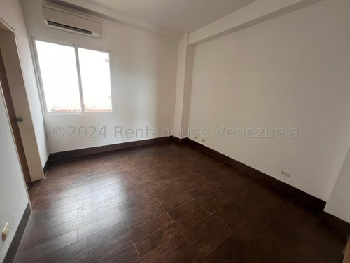 Excelente Apartamento En Planta Baja En Alquiler En Oripoto. Ch.