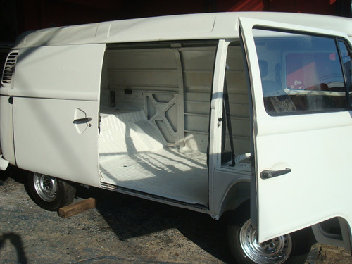 Kombi,camionete,pick-up,vans,fusca,veraneio,c10,d10,c20,f100