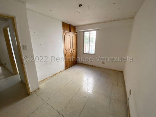 Imagen 8 de 15 de En Venta Apartamento Cumbres De Curumo Mls #22-19439
