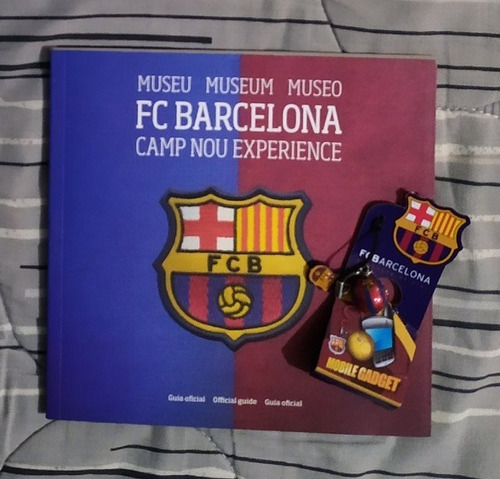 Guia Museo Futbol Barcelona Barca + Accesorio Para Teléfono