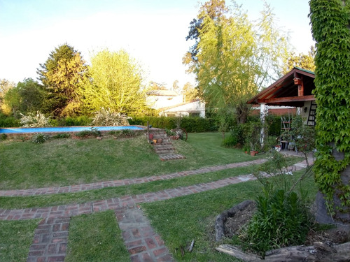 La Celia. Lote 1600m2. 4amb. Para 6 Plazas, Quincho/pileta