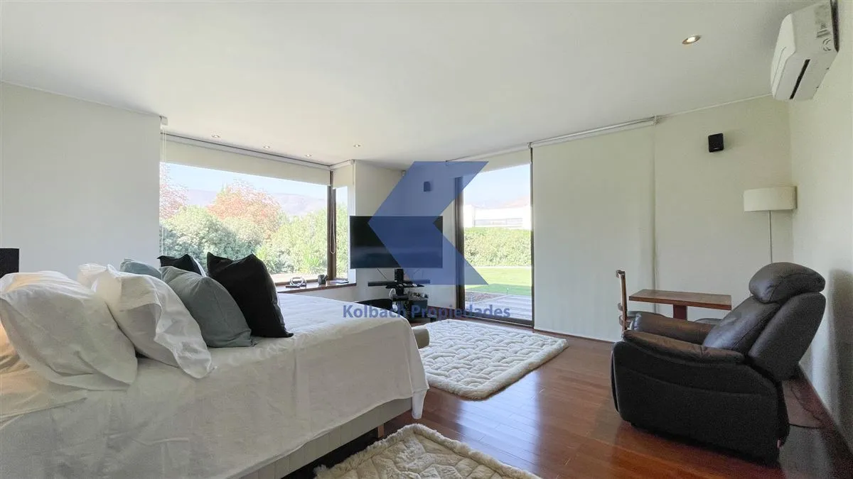 Imagen 4 de 30 de Casa En Venta De 6 Dorm. En Brisas De Chicureo