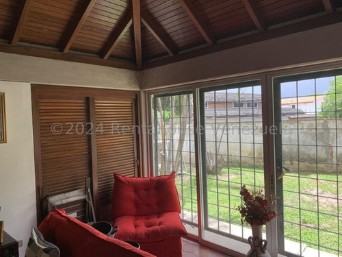 Ana Torres. Casa En Venta 251271 En Caurimare
