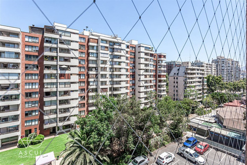 Departamento Remodelado En Venta De 3 Dorm. En Las Condes