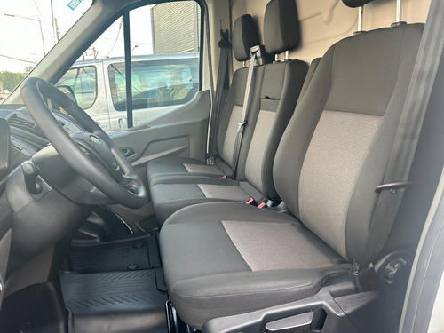 Ford Transit 2.2 Furgon Mediano 350m