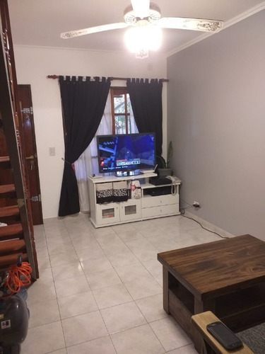Imagen 8 de 14 de Triplex En Venta En Castelar Sur