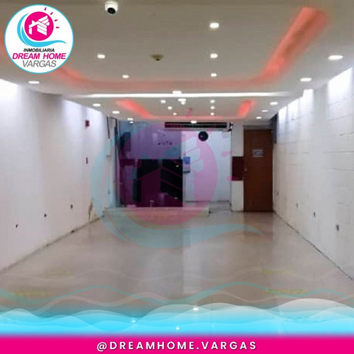Imagen 2 de 6 de Local Comercial Av. La Atlántida, Catia La Mar La Guaira