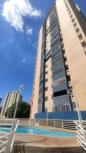 Alquiler De Apartamento En Valles De Camoruco. Equipado!! Planta Y Pozo. Br 19979