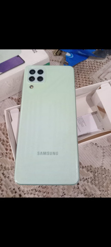Celular Samnsung A22, Agua