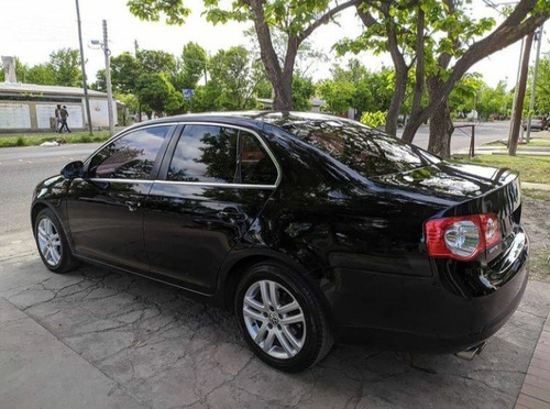 Volkswagen Vento 2.5 Advance 170cv 2010