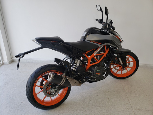 Imagen 10 de 16 de Ktm Duke 390 0km
