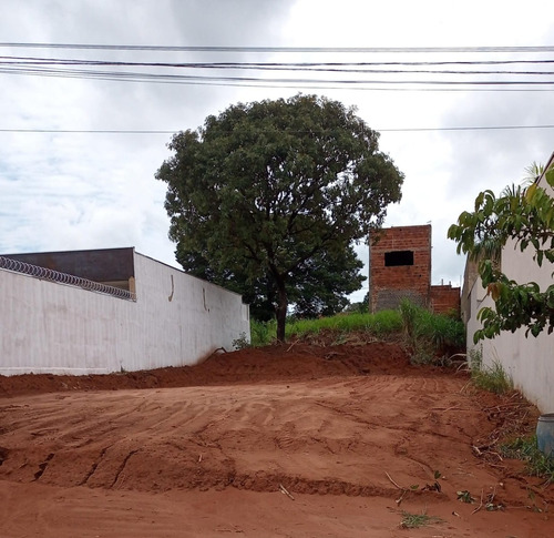 Terreno Em Otima Localização 