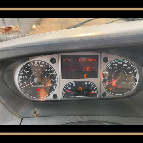 Iveco Daily Cd 55c17 Carroceria Ano 2013