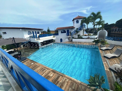 Hotel En Venta En Higuerote R