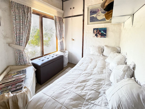Casa En Venta De 4 Dorm. En Lo Barnechea