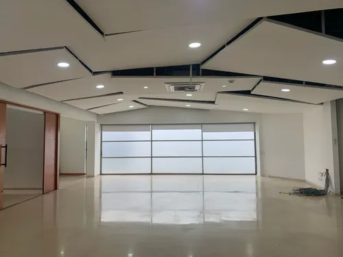 Local Comercial En Arriendo, El Poblado