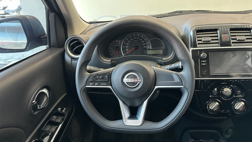 Nissan March 1.6 Advance Mt