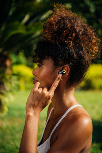 Fone De Ouvido Bluetooth Sport Waaw By Alok Move 200 Resistente À Água E 30 Horas De Autonomia