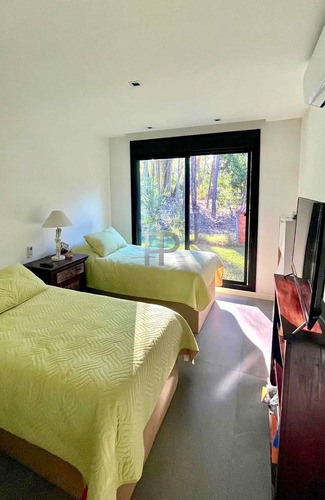 Imagen 12 de 13 de Casa En Venta Punta Ballena 4 Dorm, 1020 M2 #1837