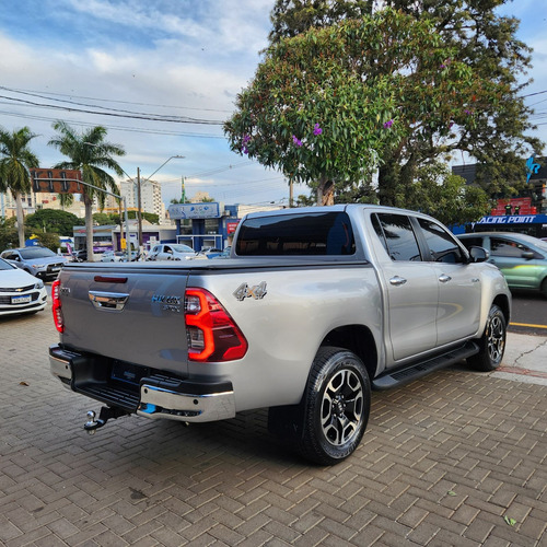 Toyota Hilux CD SRX 4x4 2.8 TDI 16V Diesel Aut.