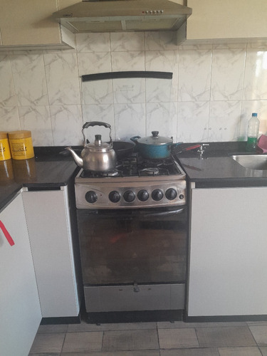 Vendo Cocina Cuatro Platos Por Cambio