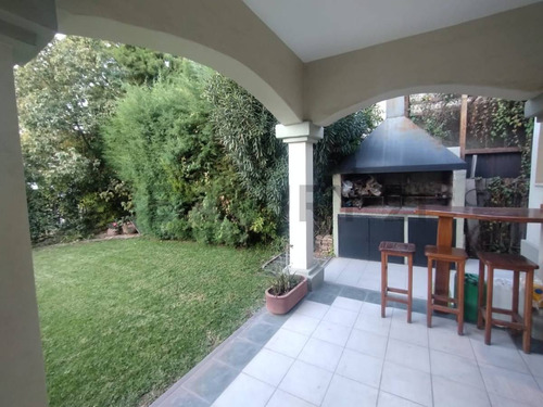 Vendo Casa En Barrio Club De Campo-guaymallen-mendoza