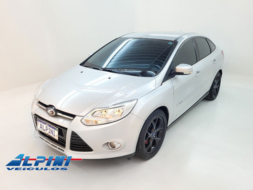 Ford Focus TITANIUM SEDAN 16V POWERSHIFT