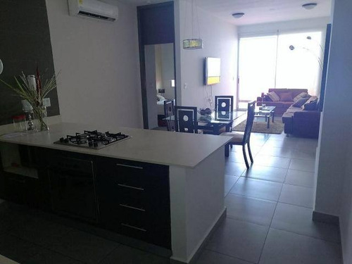 Imagen 3 de 11 de Venta De Apartamento Amoblado En Element Av. Balboa 17-4840