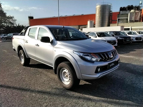 Mitsubishi L200 Triton 2.4 16V TURBO DIESEL GLS CD 4X4 AUTOMÁTICO