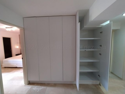 Imagen 12 de 21 de Impecable Apartamento En Lomas De La Alameda!!! #21-1550. Abb