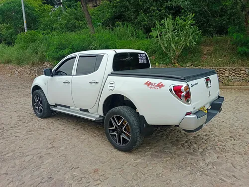 Mitsubishi L200 SPORTERO 2.5 Basica