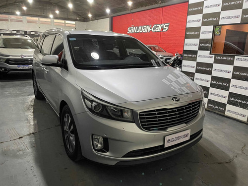 Imagen 2 de 15 de Kia Carnival 2016 2.2 Crdi Premium