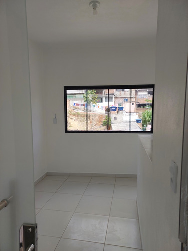 Imóvel,completo2quartos2 Banheiros Cozinha E Sala E Garagem