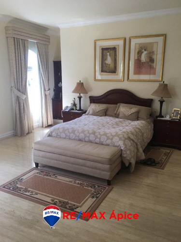 Imagen 8 de 12 de Se Vende Mansión En San Miguel