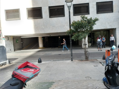 Imagen 10 de 11 de Vendo/alquilo Cochera En Microcentro (esmeralda 923)