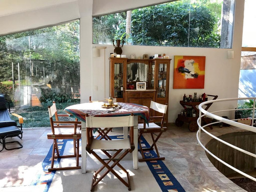 Casa 4 Dormitórios, Sendo 2 Suites, 4 Vagas, Lareira, Jardim, Piscina, No Jardim Guedala. - 10356