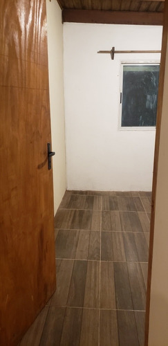 ** Excelente Propiedad, A 2 Cuadras De La Playa - **