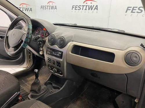 Imagem 11 de 12 de Renault Sandero 1.0 Expression 16v