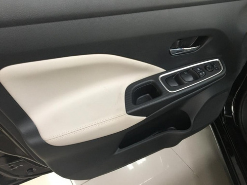 Imagem 9 de 12 de Nissan Versa Exclusive 1.6 Cvt 0km