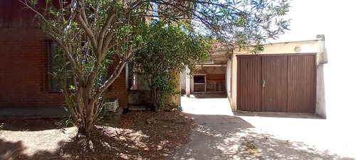 Casa Con Garage En Barrio Lindo De Santa Teresita