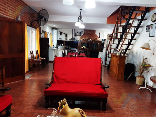 Venta De Impecable Casa En La Lonja Pilar 4amb Pileta 600m