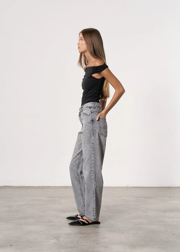 Pantalón Mom Straight De Jean Rígido Tiro Medio - Acid