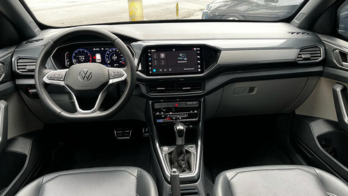 Volkswagen T-Cross 1.4 250 TSI TOTAL FLEX HIGHLINE AUTOMÁTICO