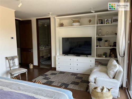 Triplex En Venta Con Jardín Y Piscina Excelente Conectividad
