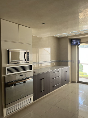 Residencia En Renta En Jardines De La Montaña